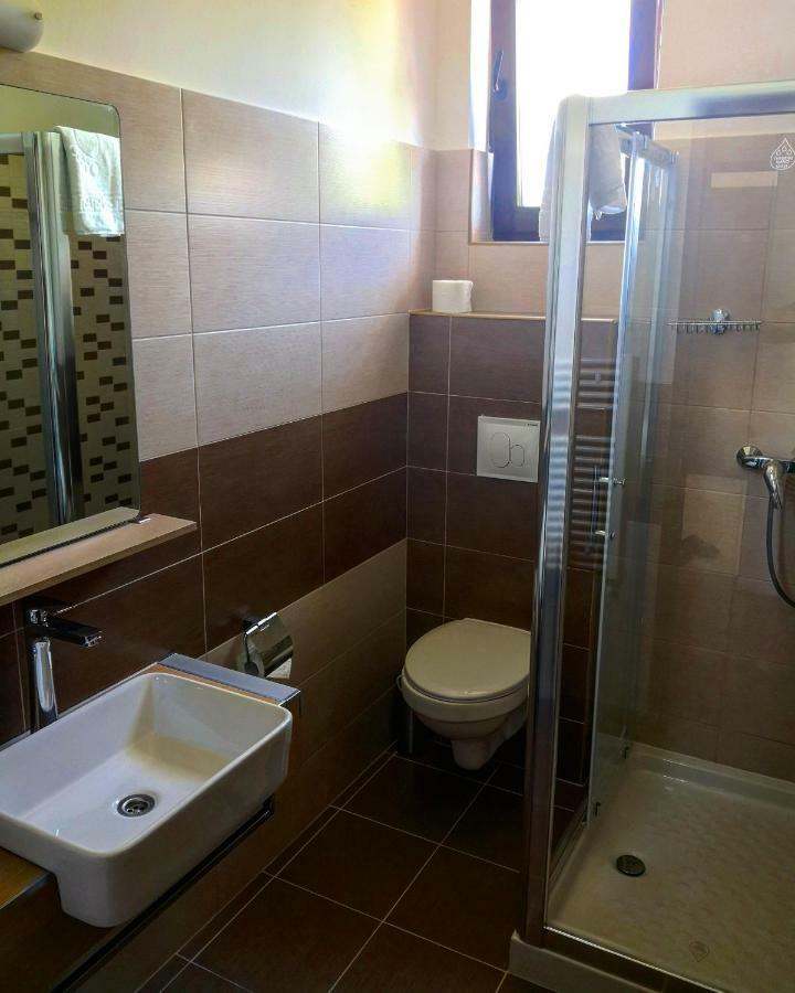 Pensiunea Casa Hortopan Târgu Jiu Esterno foto