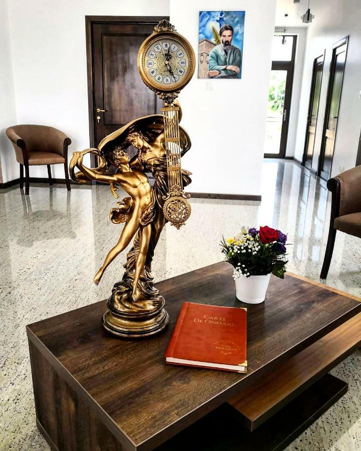 Pensiunea Casa Hortopan Târgu Jiu Esterno foto