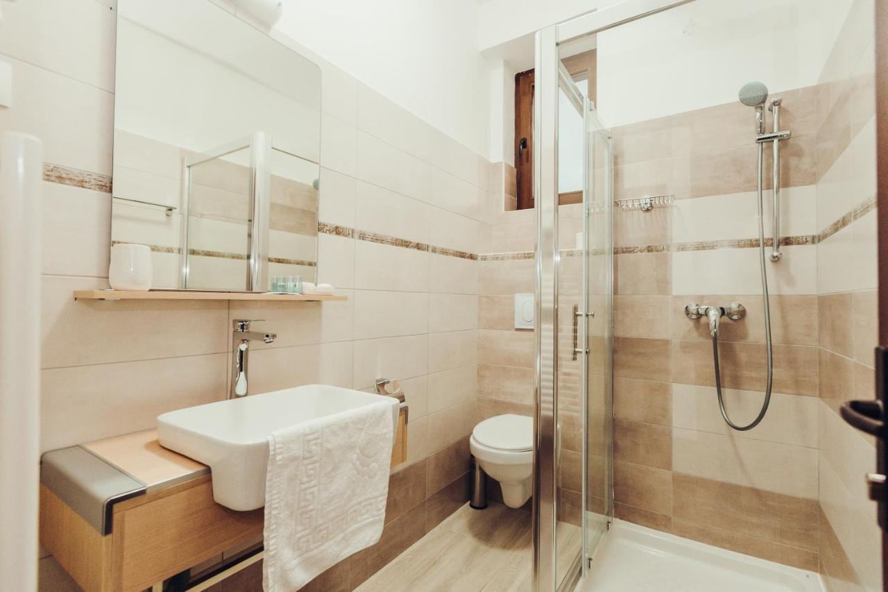Pensiunea Casa Hortopan Târgu Jiu Esterno foto