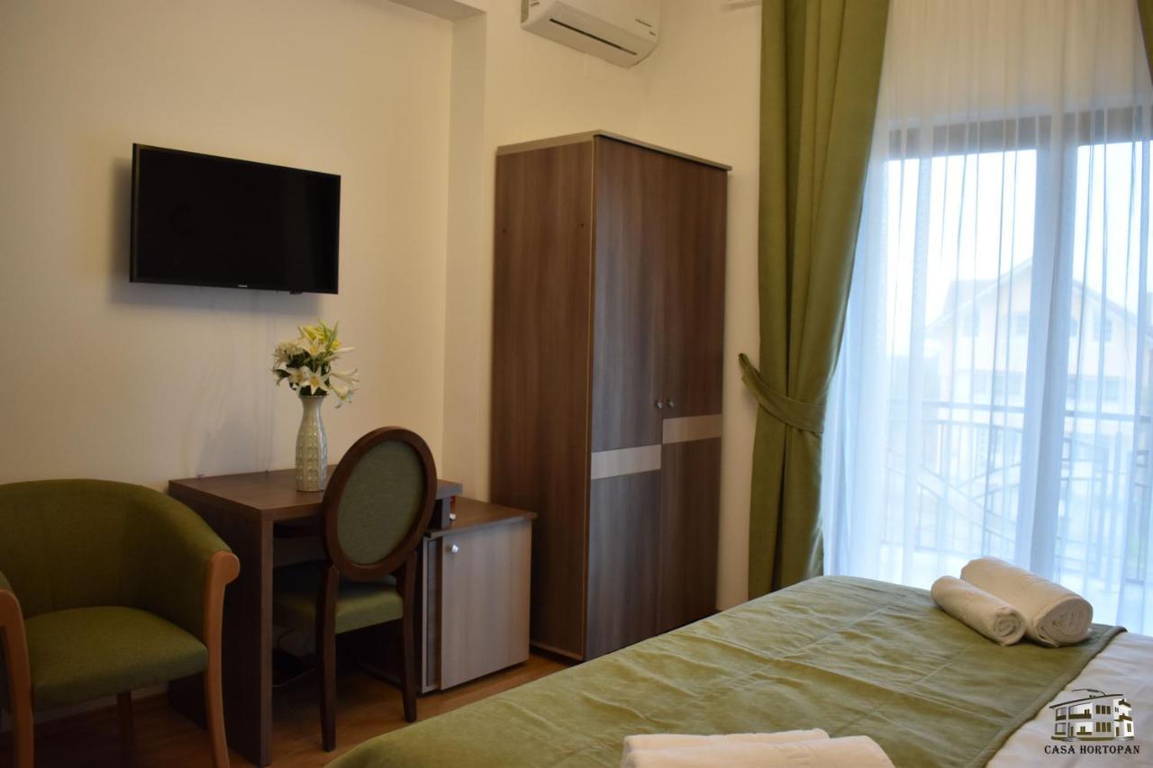 Pensiunea Casa Hortopan Târgu Jiu Esterno foto